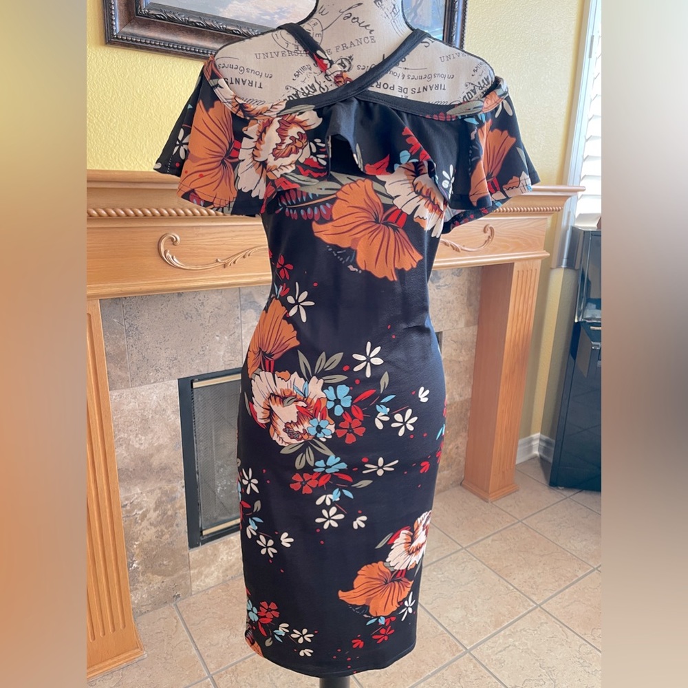 Bodycon flowery dress